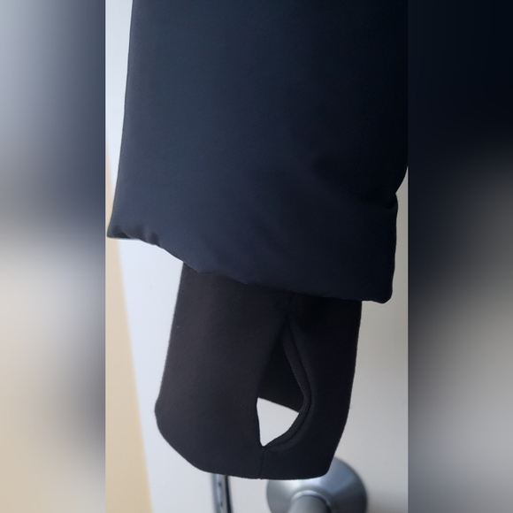 Moose Knuckles Jocada Parka - Picture 10 of 16